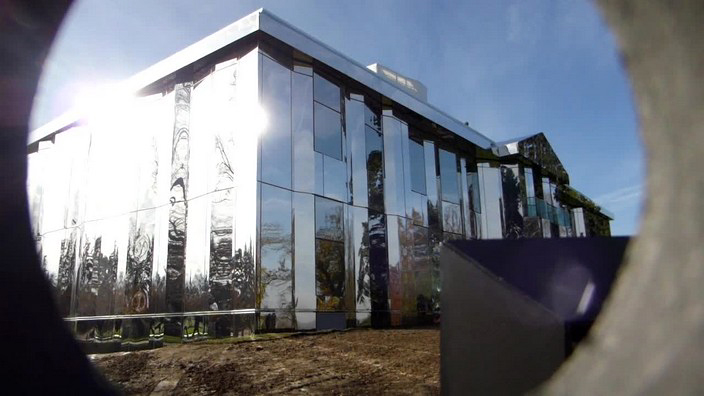 parc culturel de rentilly, marne et gondoire, xavier veilhan, seine-et-marne, frac, dove allouche, pierre bismuth, michel gondry