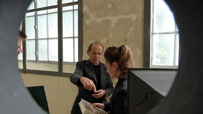 creux de l'enfer, thiers, le feu, le rouge et le noir, frédéric bouglé, georges rousse, photographie, friche, point de vue unique, in situ