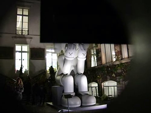 galerie emmanuel perrotin, daniel arsham, kaws, guy limone