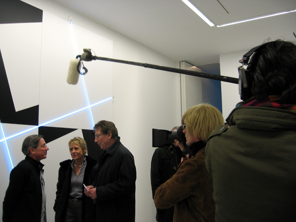 galerie kamel mennour, françois morellet, camille henrot, egyptomania, laura houeix, néons, exposition