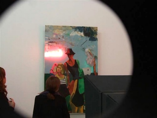 maison rouge, néon, who s afraid of red yellow and blue