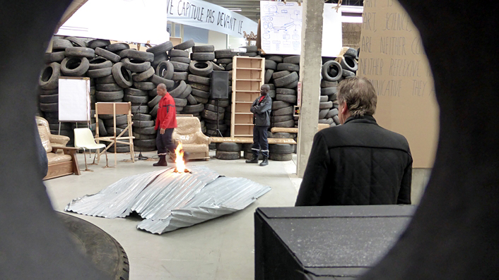 thomas hirschhorn, palais de tokyo, flamme éternelle, gdf suez, galerie chantal crousel, fondation jan michalski, julien fronsacq